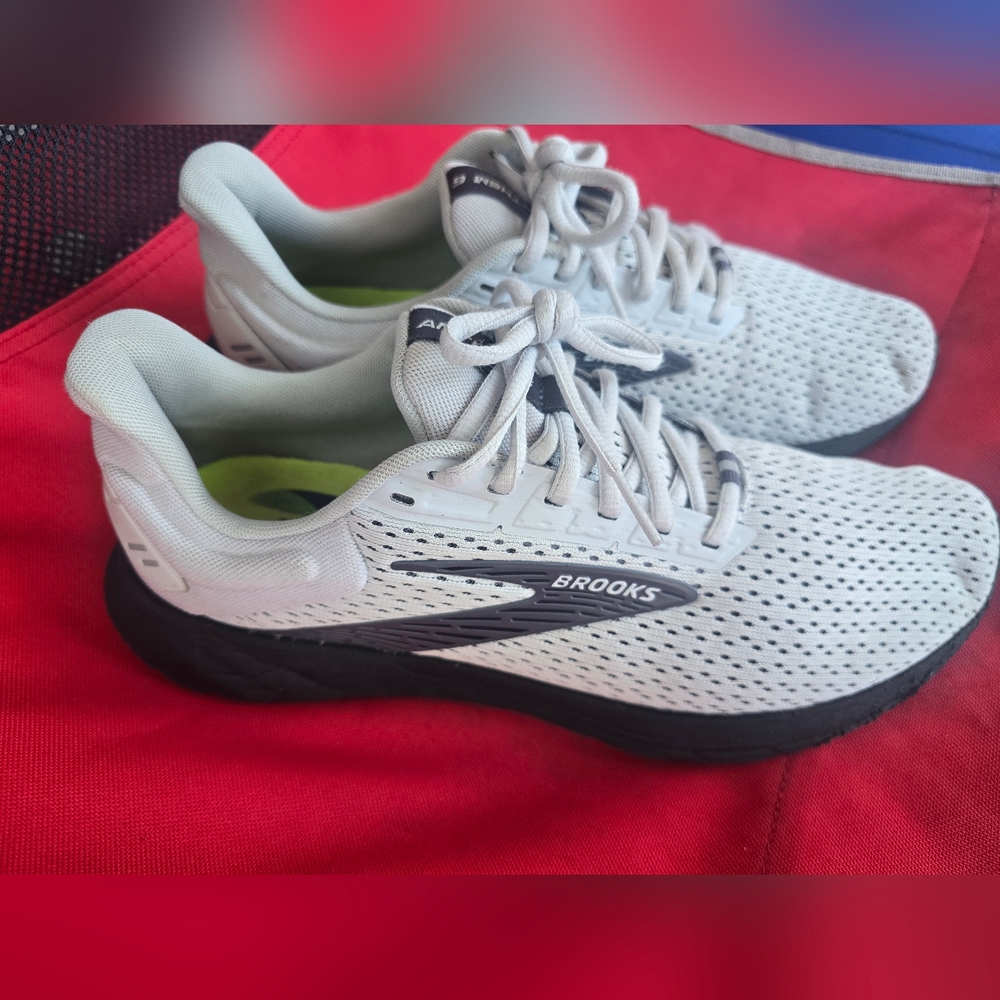 Brooks Grey and Black Running Shoes